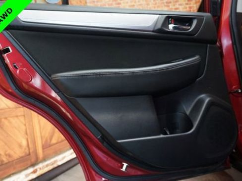 Used 2019 Subaru Outback 2.5i Premium image 39