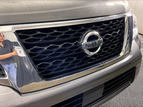 Used 2019 Nissan Armada Platinum w/ Captain's Chairs Package AWD/4WD image 39