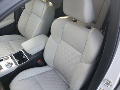 Used 2022 Mitsubishi Outlander SEL image 11