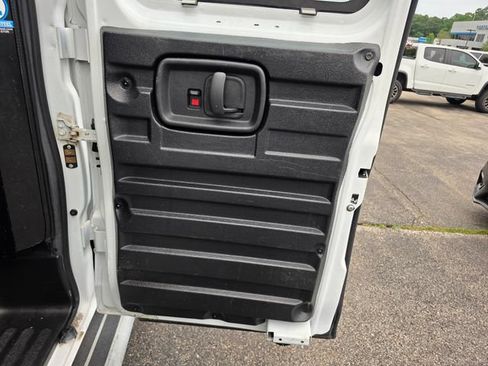 Used 2022 GMC Savana 2500 w/ Driver Convenience Package RWD image 11