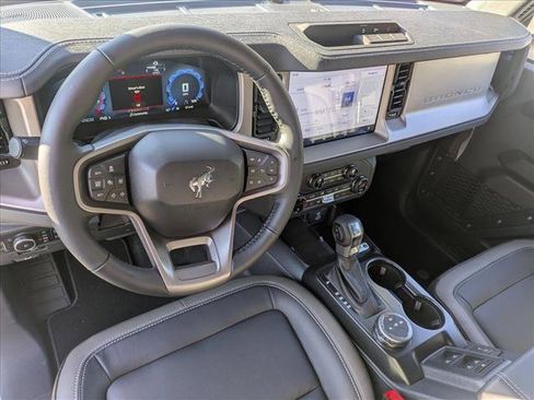 New 2025 Ford Bronco Outer Banks AWD/4WD image 3