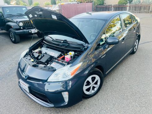 Used 2012 Toyota Prius Three FWD image 10