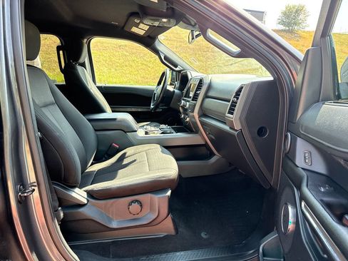 Used 2020 Ford Expedition XLT AWD/4WD image 30