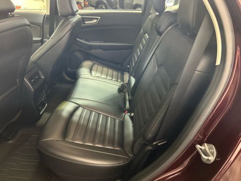 Used 2022 Ford Edge SEL w/ Convenience Package AWD/4WD image 9