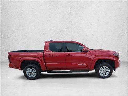 Used 2025 Toyota Tacoma SR5 image 4