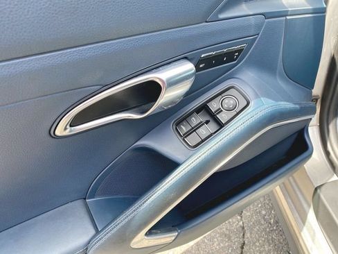 Used 2013 Porsche 911 Carrera 4S AWD/4WD image 21