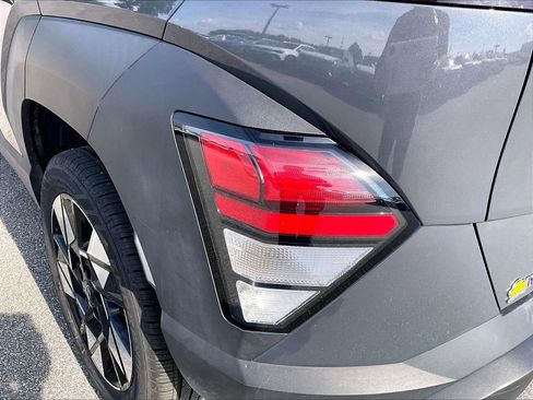 Used 2024 Hyundai Kona SEL AWD/4WD image 29
