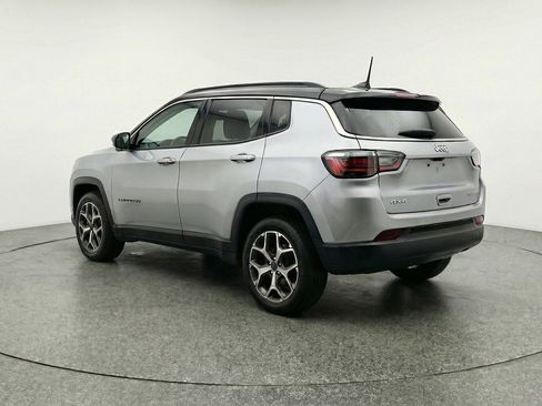 Used 2025 Jeep Compass Limited AWD/4WD image 6