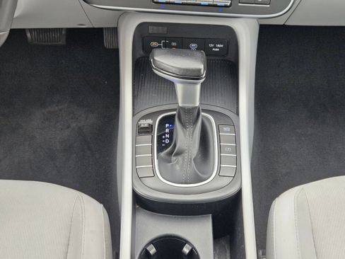 Used 2024 Hyundai Kona SEL FWD image 19