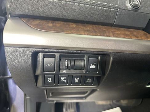 Used 2018 Subaru Outback 2.5i Limited AWD/4WD image 15
