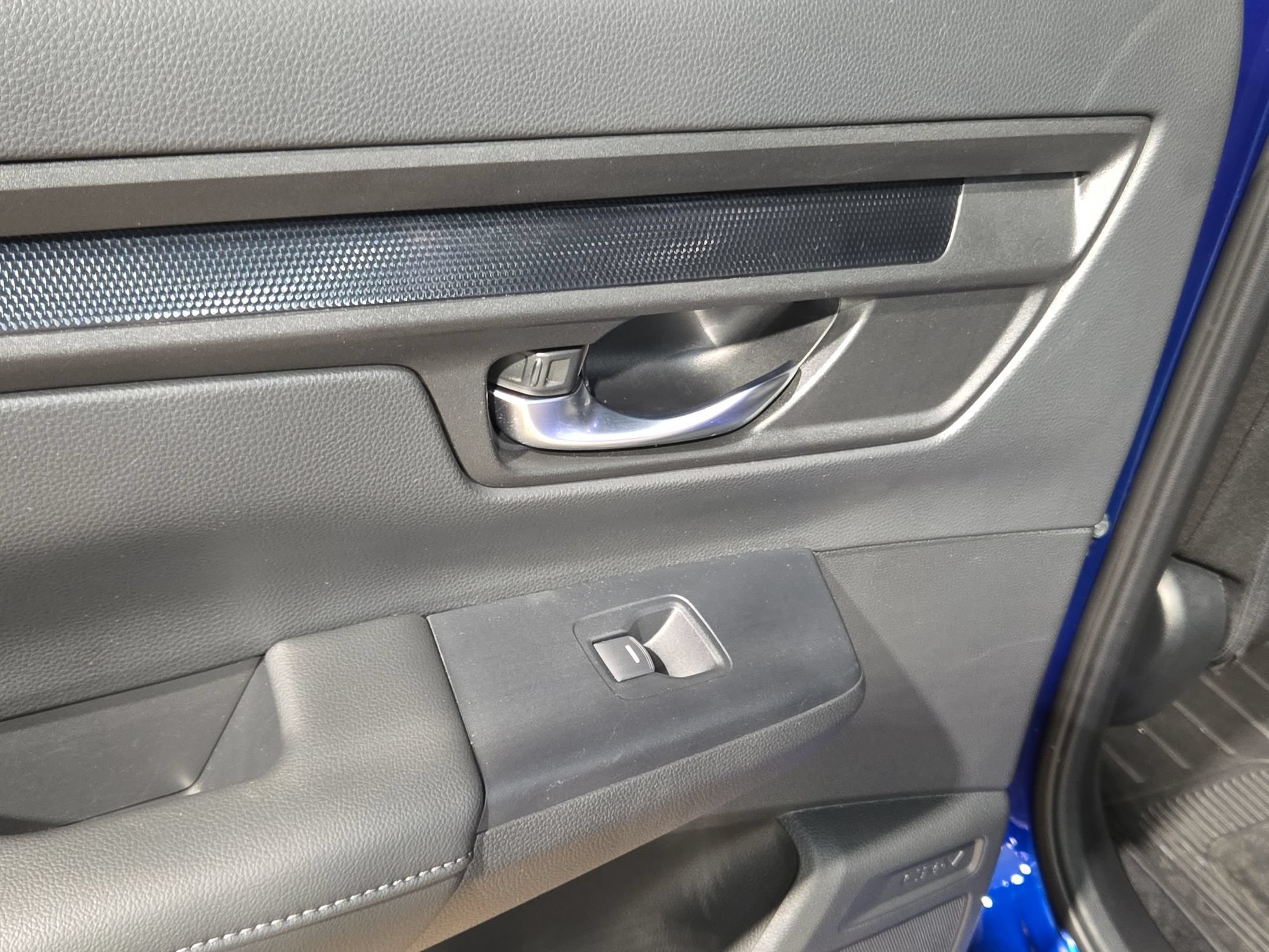 Used 2024 Honda CR-V LX image 33