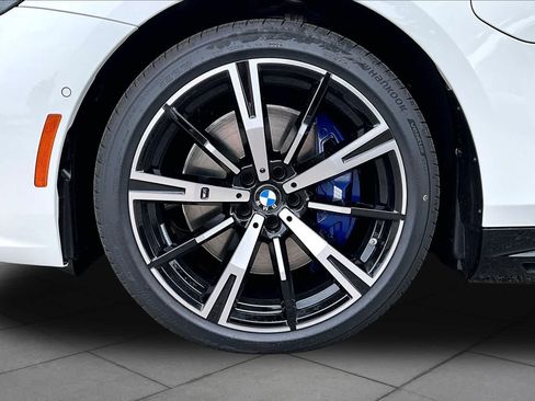 New 2027 BMW 550e xDrive AWD/4WD image 11