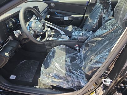 New 2026 Hyundai Elantra SE