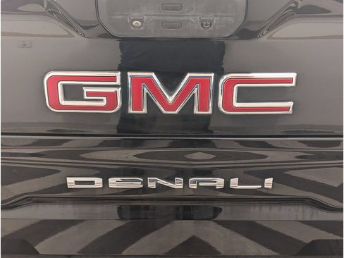 Used 2019 GMC Sierra 1500 Denali w/ Denali Ultimate Package AWD/4WD image 5