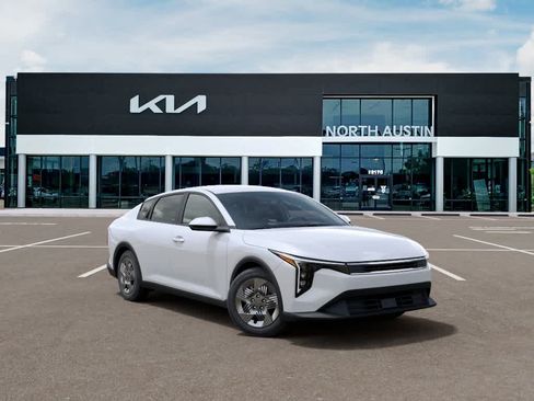 New 2026 Kia K4 FWD image 8