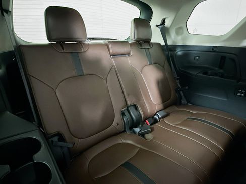 Used 2024 Honda Pilot Elite image 28