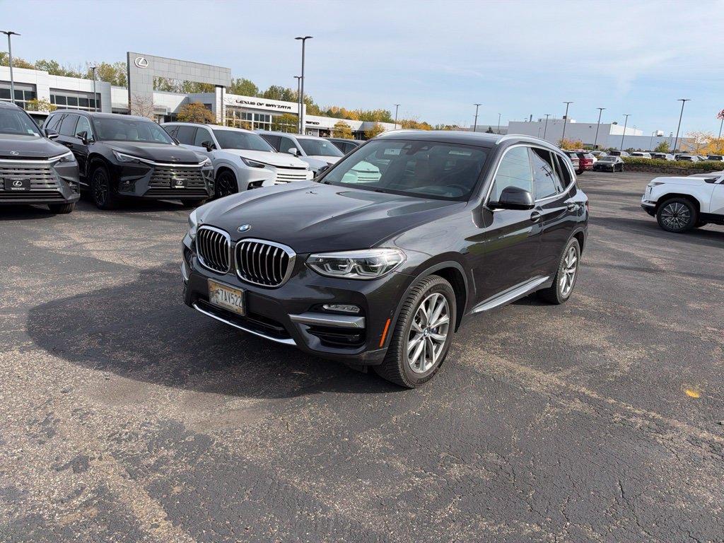 Used 2018 BMW X3 xDrive30i w/ Executive Package AWD/4WD image 8