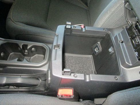 New 2026 Jeep Wrangler Sport S image 34