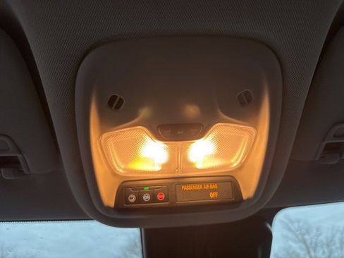 Used 2024 Chevrolet TrailBlazer LS w/ LS Convenience Package image 28