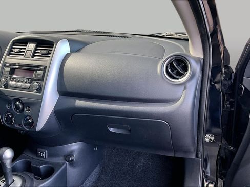 Used 2018 Nissan Versa SV FWD image 18