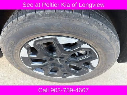 Used 2025 Kia Sorento S w/ Panoramic Sunroof Package FWD image 7