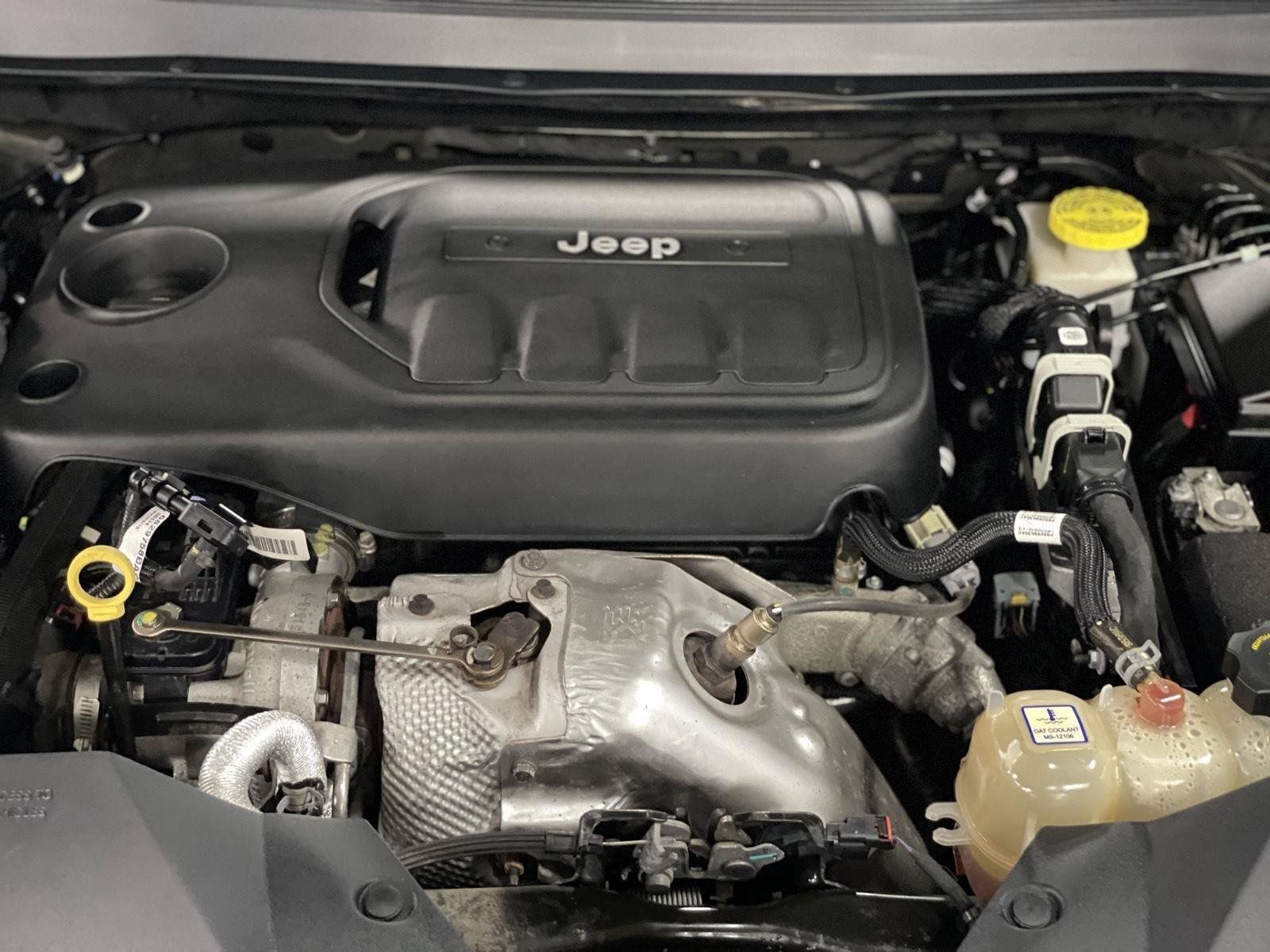 Used 2019 Jeep Cherokee Limited AWD/4WD image 41
