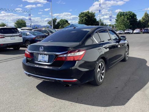 Used 2016 Honda Accord EX image 6