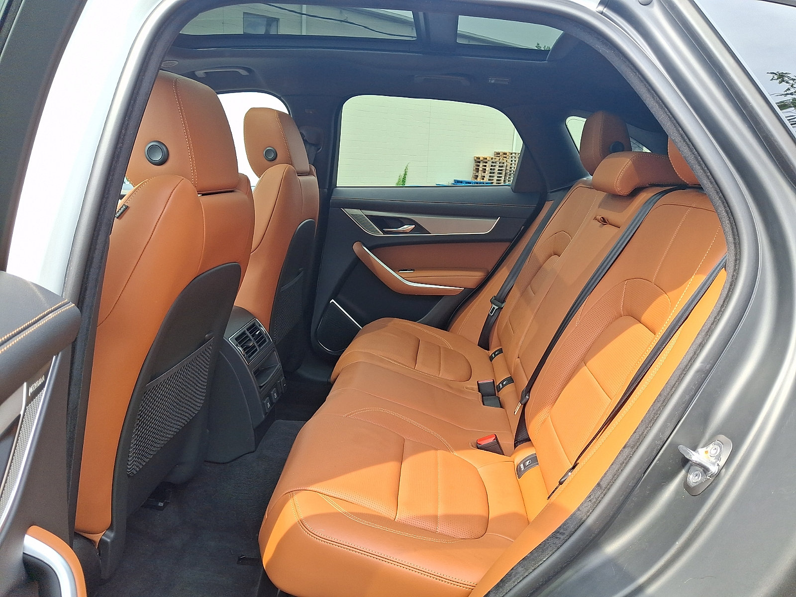 Used 2026 Jaguar F-PACE R-Dynamic S AWD/4WD image 5