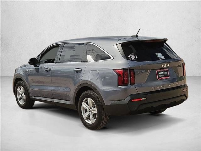 Used 2022 Kia Sorento LX FWD image 8