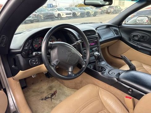 Used 2002 Chevrolet Corvette Convertible w/ Preferred Equipment Group2 image 11