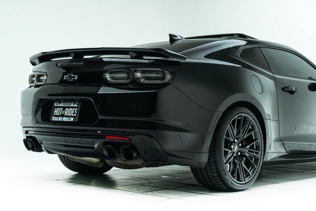 Used 2019 Chevrolet Camaro ZL1 RWD image 14