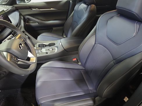 Certified 2026 INFINITI QX60 Sport w/ Dark Cargo Package AWD/4WD image 15