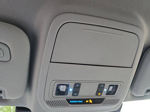 Used 2023 Ford Explorer Limited image 43