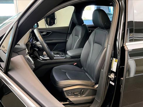 Used 2025 Audi Q7 3.0T Premium Plus w/ Premium Plus Package image 8