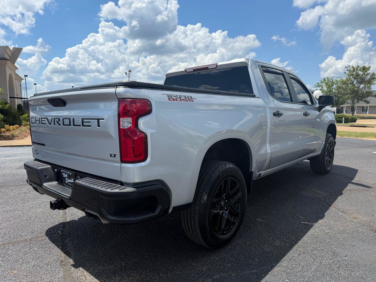 Used 2021 Chevrolet Silverado 1500 LT Trail Boss w/ Bed Protection Package AWD/4WD image 4