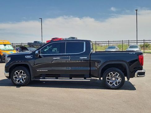 Used 2025 GMC Sierra 1500 SLT AWD/4WD image 2
