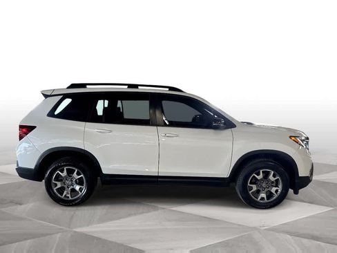 Used 2023 Honda Passport TrailSport image 9
