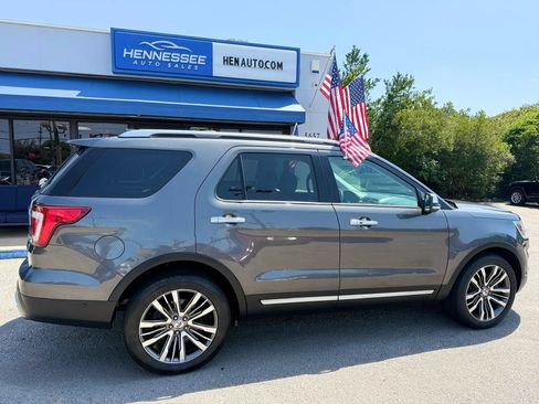 Used 2016 Ford Explorer Platinum AWD/4WD image 18
