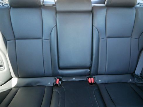 Used 2022 Subaru Outback Limited AWD/4WD image 13