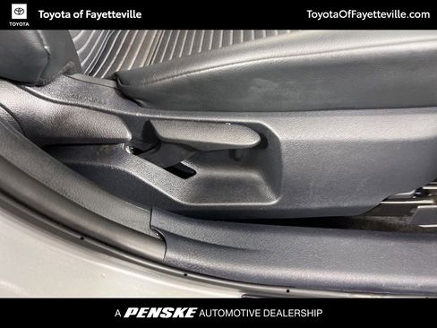 Used 2024 Toyota Camry SE image 7