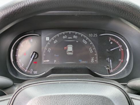 Certified 2023 Toyota RAV4 LE AWD/4WD image 10