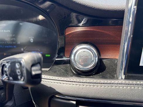 Used 2022 Lincoln Corsair Grand Touring image 24