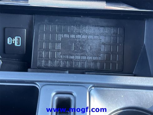 Certified 2022 Ford F150 Lariat w/ Equipment Group 502A High image 12