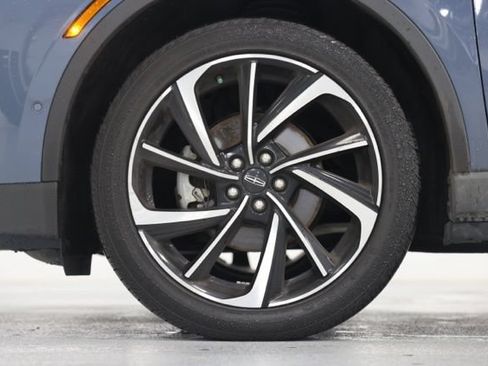 Used 2023 Lincoln Corsair Reserve w/ Equipment Group 202A AWD/4WD image 9