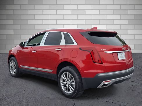 Certified 2022 Cadillac XT5 Premium Luxury w/ LPO, Premium Carpet Package FWD image 3