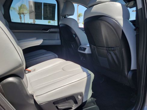 Used 2024 Hyundai Palisade SEL FWD image 24