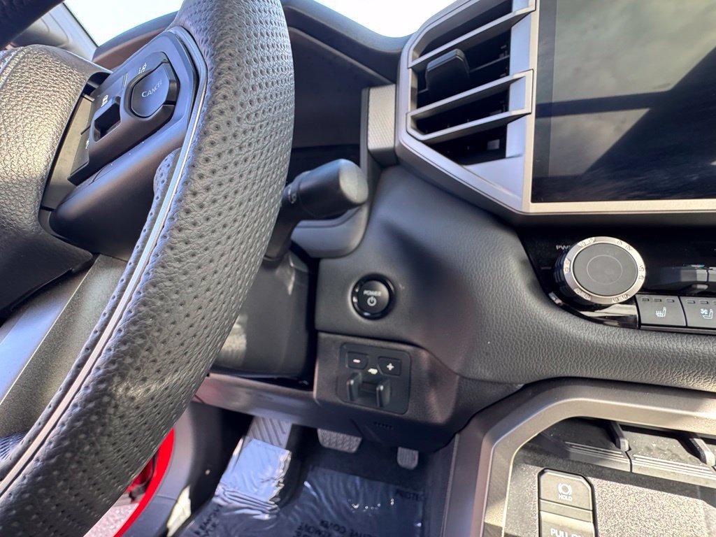 Used 2026 Toyota Tundra Limited AWD/4WD image 25