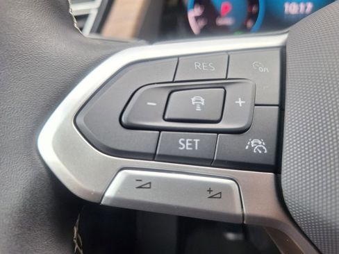 New 2026 Volkswagen Atlas SE image 13