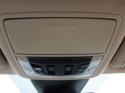 Used 2022 Acura MDX SH-AWD image 52