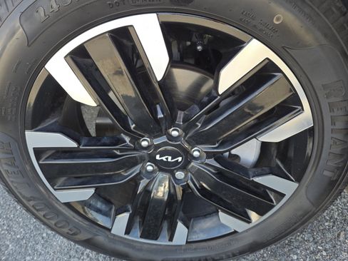 Used 2024 Kia Telluride SX image 13